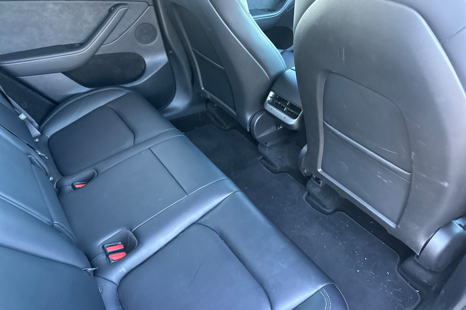 Used 2025 Tesla Model Y Performance AWD/4WD image 18