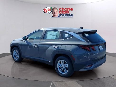 New 2026 Hyundai Tucson SE image 3