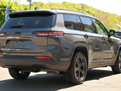 Used 2022 Jeep Grand Cherokee L Laredo AWD/4WD image 5