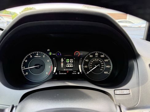 Used 2025 Acura RDX SH-AWD image 35