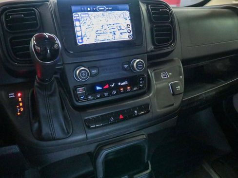Used 2025 RAM ProMaster 2500 w/ Convenience Group FWD image 23