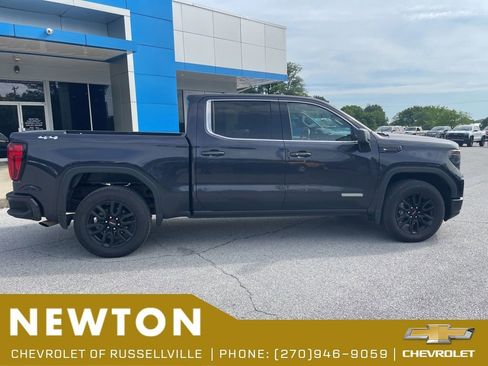 Used 2022 GMC Sierra 1500 Elevation AWD/4WD image 16