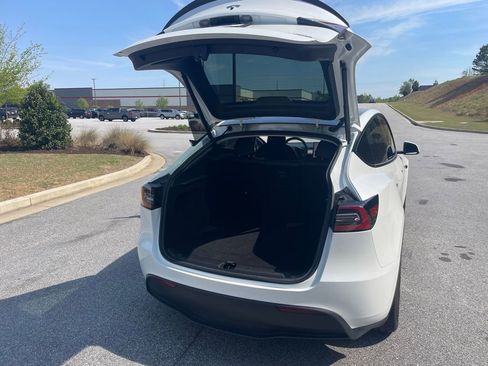 Used 2023 Tesla Model Y Performance AWD/4WD image 22