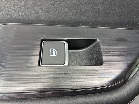 Used 2023 Nissan Rogue SL image 19