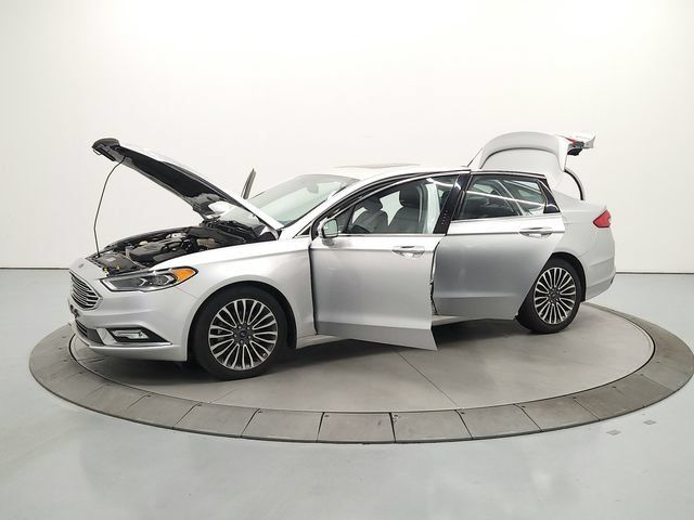 Used 2018 Ford Fusion Titanium AWD/4WD image 12