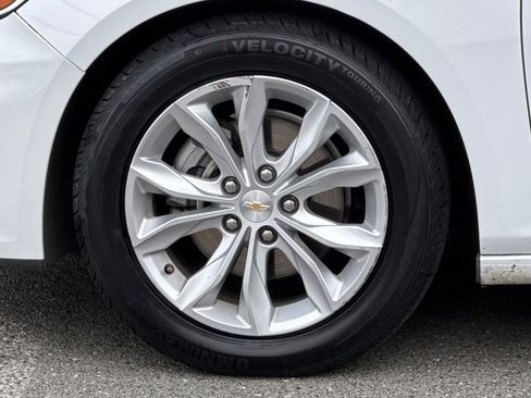 Used 2024 Chevrolet Malibu LT image 31