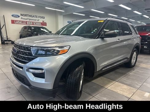 Used 2020 Ford Explorer XLT w/ Equipment Group 202A AWD/4WD image 15