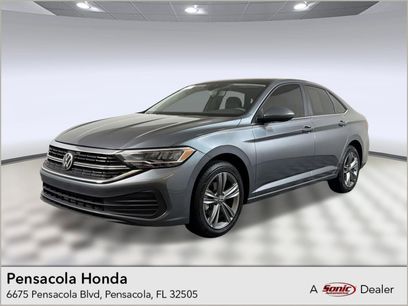 Used 2024 Volkswagen Jetta SE w/ Panoramic Sunroof Package