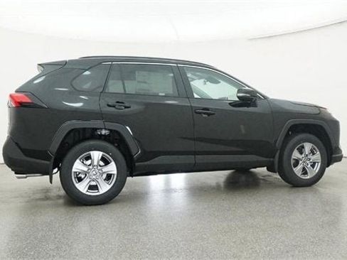 New 2025 Toyota RAV4 XLE image 92