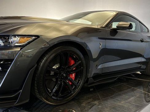 Used 2020 Ford Mustang Shelby GT500 w/ Technology Package RWD image 24