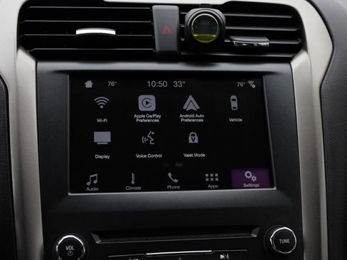 Used 2017 Ford Fusion SE w/ Fusion SE Technology Package image 37