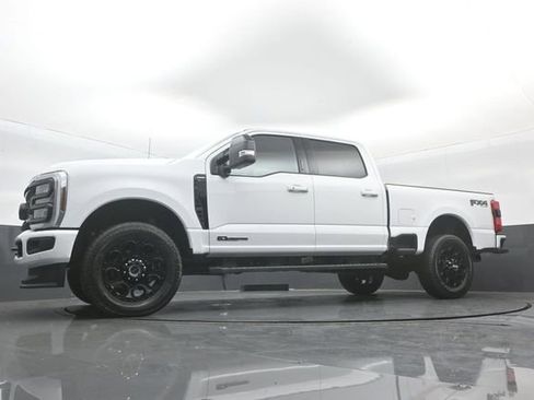 New 2026 Ford F350 Lariat w/ Black Appearance Package image 27