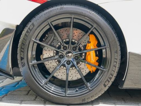 Used 2019 McLaren 600LT RWD image 31