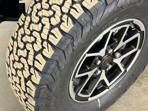 New 2026 Jeep Wrangler Unlimited Rubicon image 39