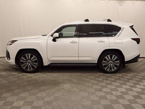 Used 2026 Lexus LX 700h Luxury w/ Accessory Package (Z1) AWD/4WD image 15