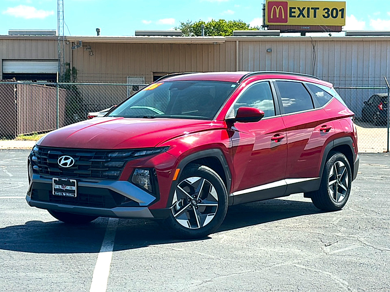 Used 2026 Hyundai Tucson SEL Plus FWD image 2