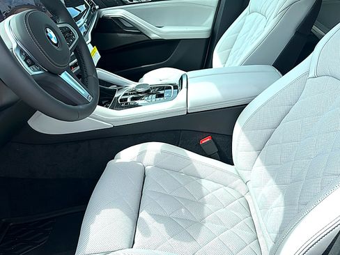 New 2026 BMW X6 xDrive40i w/ Climate Comfort Package AWD/4WD image 10