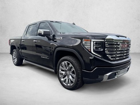 Used 2024 GMC Sierra 1500 Denali w/ Denali Reserve Package AWD/4WD image 3