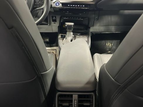 Used 2022 Lexus UX 250h w/ Premium Package AWD/4WD image 36