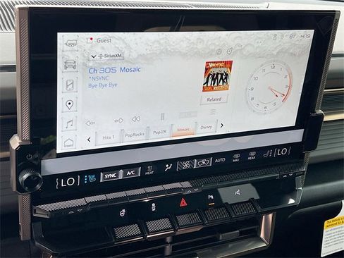 New 2025 GMC Hummer EV 2X image 10