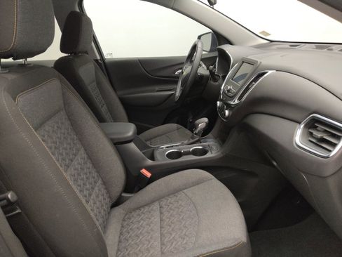 Used 2024 Chevrolet Equinox LT FWD image 21
