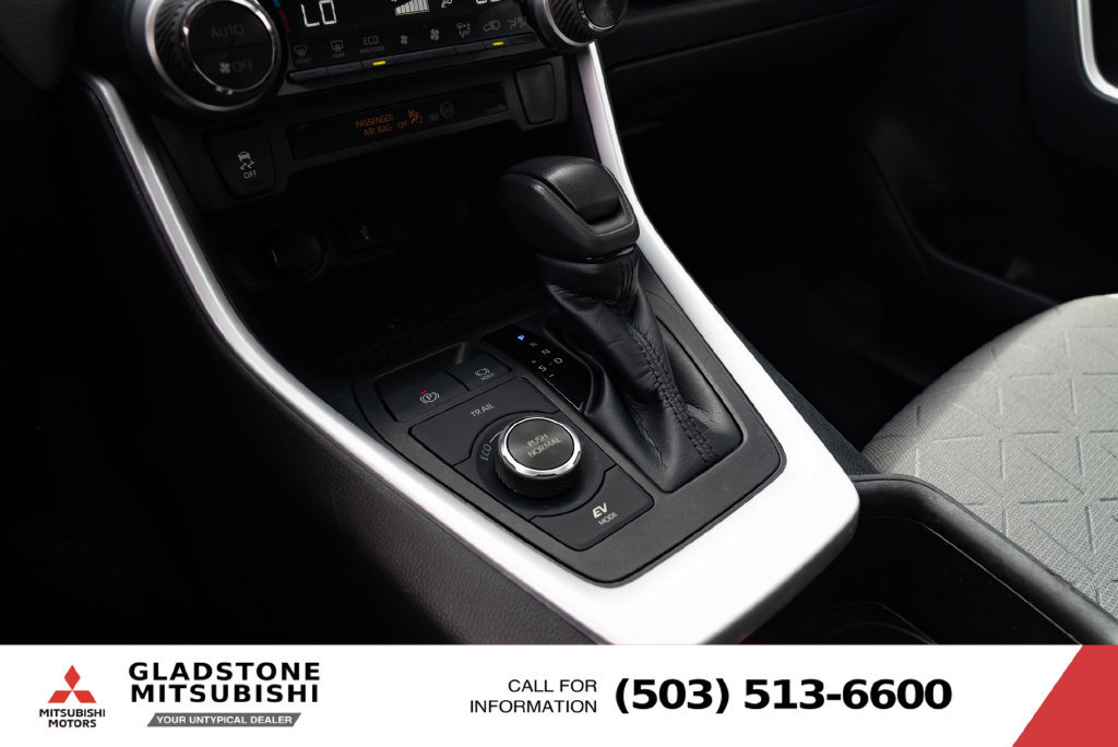 Used 2022 Toyota RAV4 XLE w/ Convenience Package AWD/4WD image 18