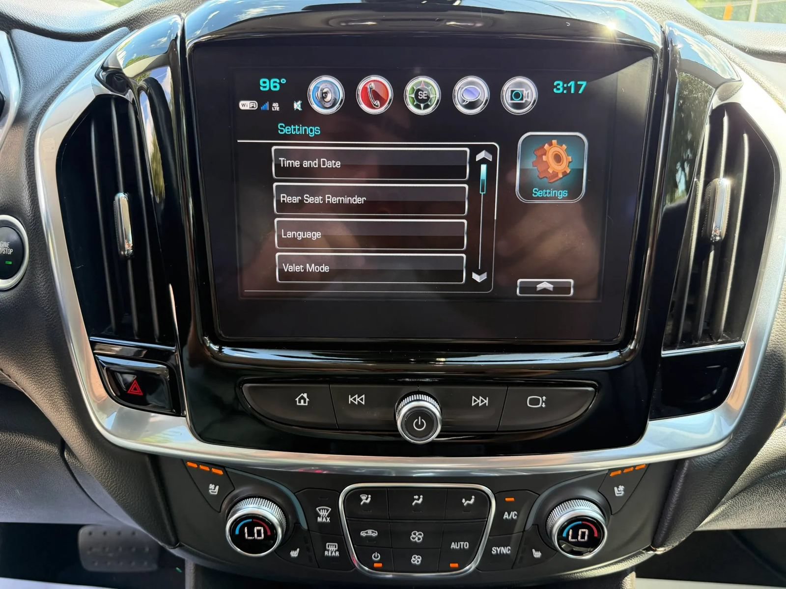 Used 2019 Chevrolet Traverse Premier AWD/4WD image 21