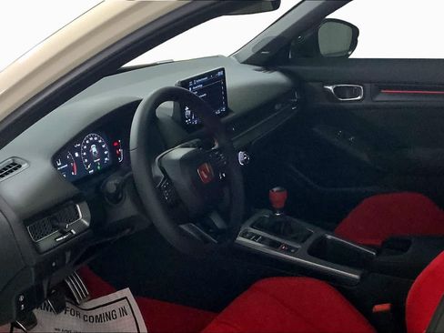 Used 2025 Honda Civic Type R image 17