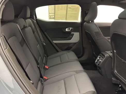 Used 2024 Polestar Polestar 2 image 29