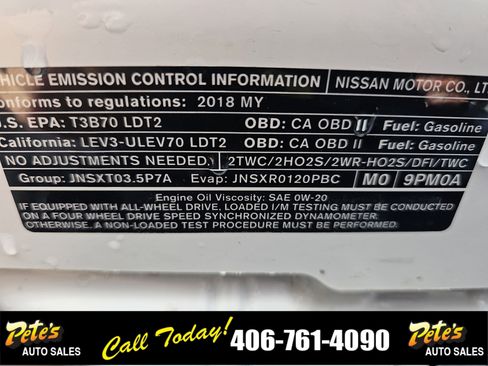 Used 2018 Nissan Pathfinder SV image 25