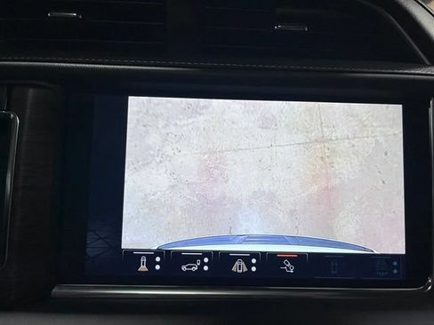 Used 2024 GMC Yukon Denali Ultimate AWD/4WD image 28