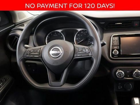 New 2025 Nissan Kicks Play S image 11