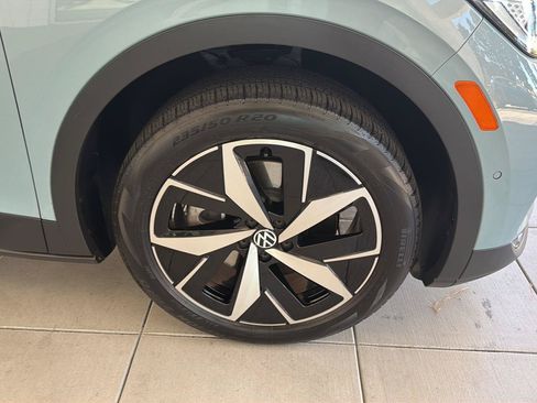 Certified 2023 Volkswagen ID.4 Pro S AWD/4WD image 10