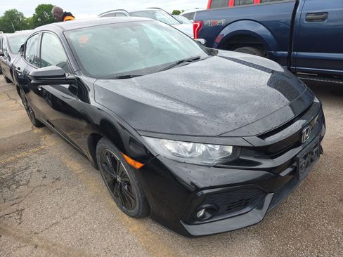 Used 2018 Honda Civic EX image 4