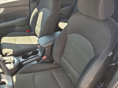 Used 2023 Kia Forte LXS FWD image 11