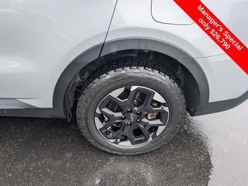 Used 2024 Kia Sorento S AWD/4WD image 23