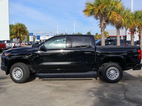 Used 2025 Chevrolet Colorado W/T image 24