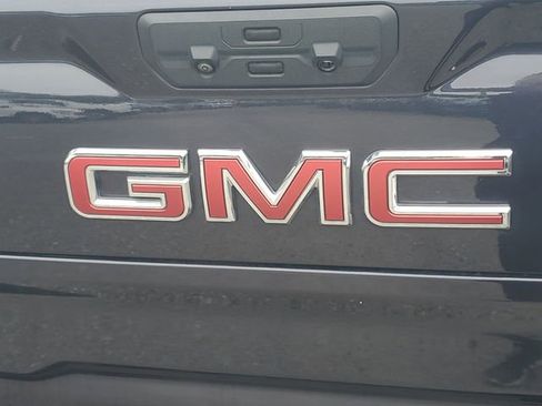 Certified 2022 GMC Sierra 1500 SLT w/ SLT Premium Plus Package image 7