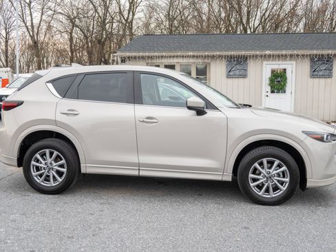 Used 2024 MAZDA CX-5 AWD 2.5 S w/ Select Package image 12