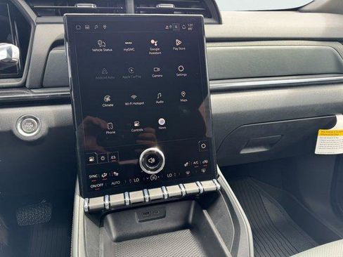 New 2026 GMC Terrain AT4 w/ LPO, Floor Liner Package image 17