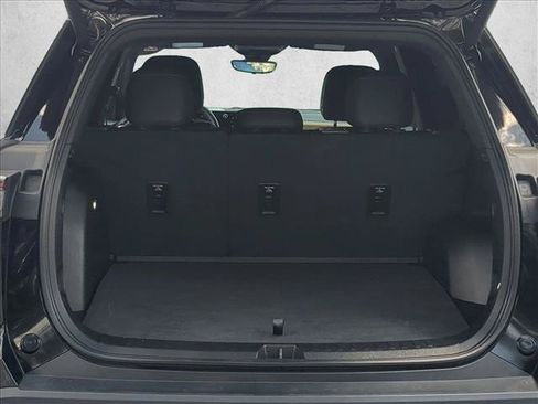 Used 2025 Chevrolet Equinox ACTIV w/ Safety and Technology Package FWD image 6