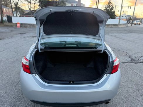 Used 2014 Toyota Corolla LE image 12