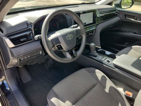 Used 2025 Toyota Camry LE FWD image 17