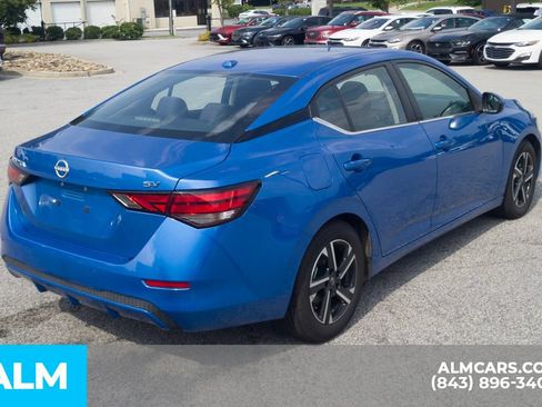 Used 2024 Nissan Sentra SV FWD image 5