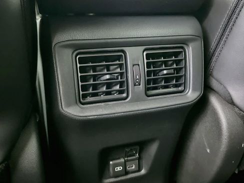 Used 2025 Toyota RAV4 XSE AWD/4WD image 13
