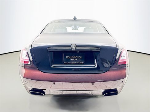 Certified 2023 Rolls-Royce Ghost Black Badge w/ Black Badge Ghost Package image 7