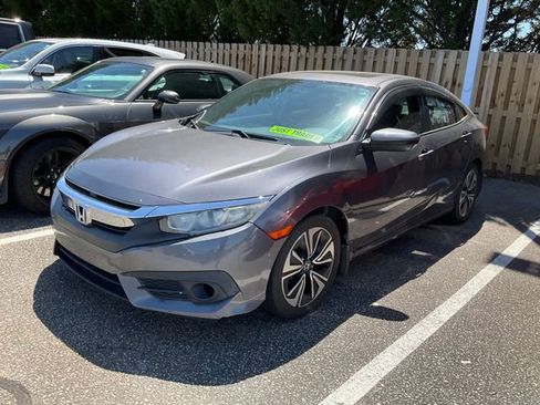 Used 2016 Honda Civic EX-T image 3
