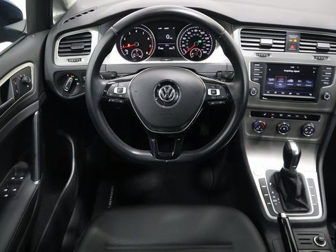 Used 2017 Volkswagen Golf Wolfsburg Edition image 16