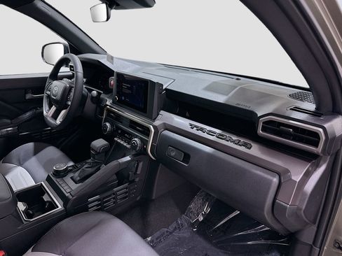 Used 2026 Toyota Tacoma TRD Sport AWD/4WD image 29