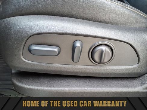 Used 2024 Chevrolet Equinox Premier w/ Redline Edition image 17